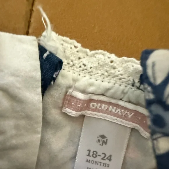Last chance Old Navy Dress 18-24M - Picture 3 of 3